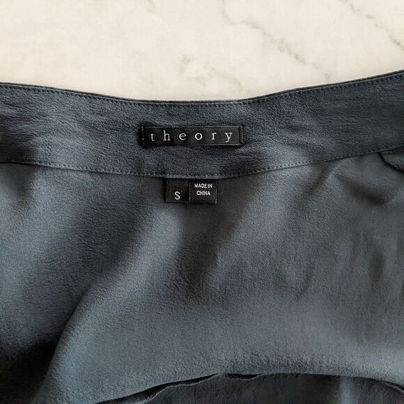 Theory Silk Sleeveless Blouse - Picture 4 of 5